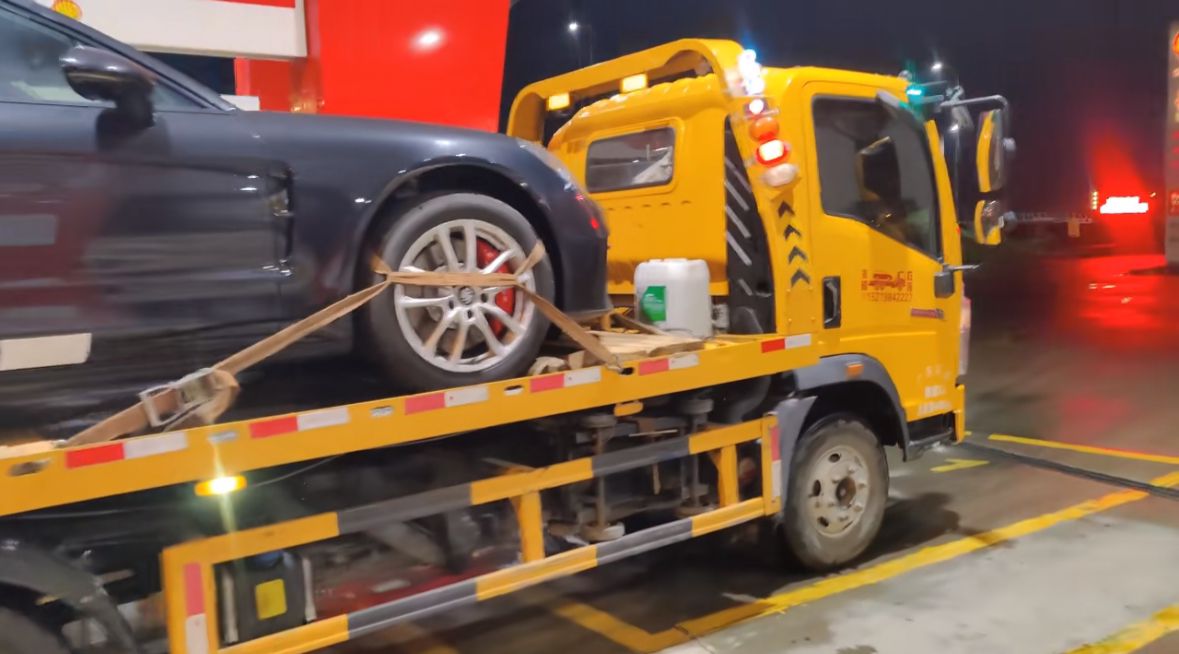 兰州行车途中遇到突发状况该如何呼叫道路救援？